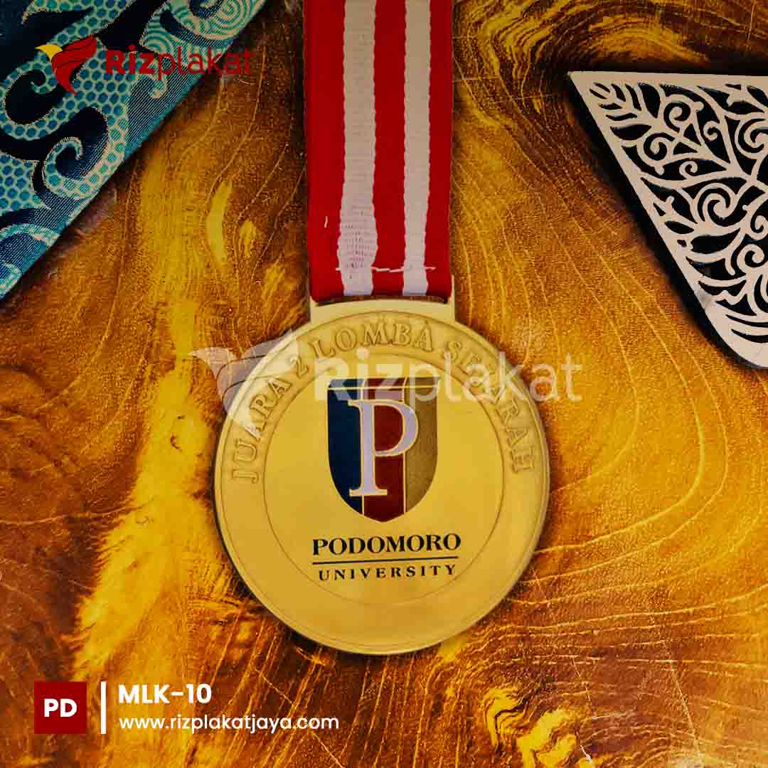 Medali Logam Kuningan Universitas Podomoro